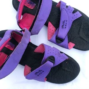 4/20 Pacific Reef Athletic Sandals Purple/ Pink Size- 8